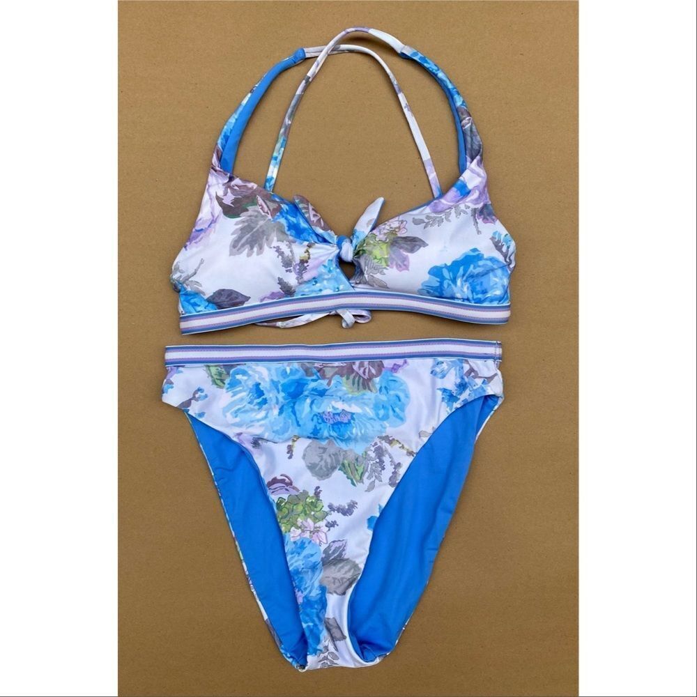 Becca Vintage Floral Bikini - Picture 3 of 4